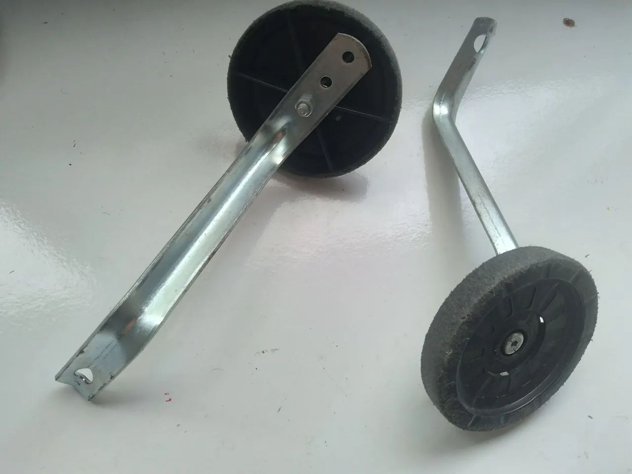 Par de Rodinhas de aço para bicicleta infantil aro 16 - Foto 3