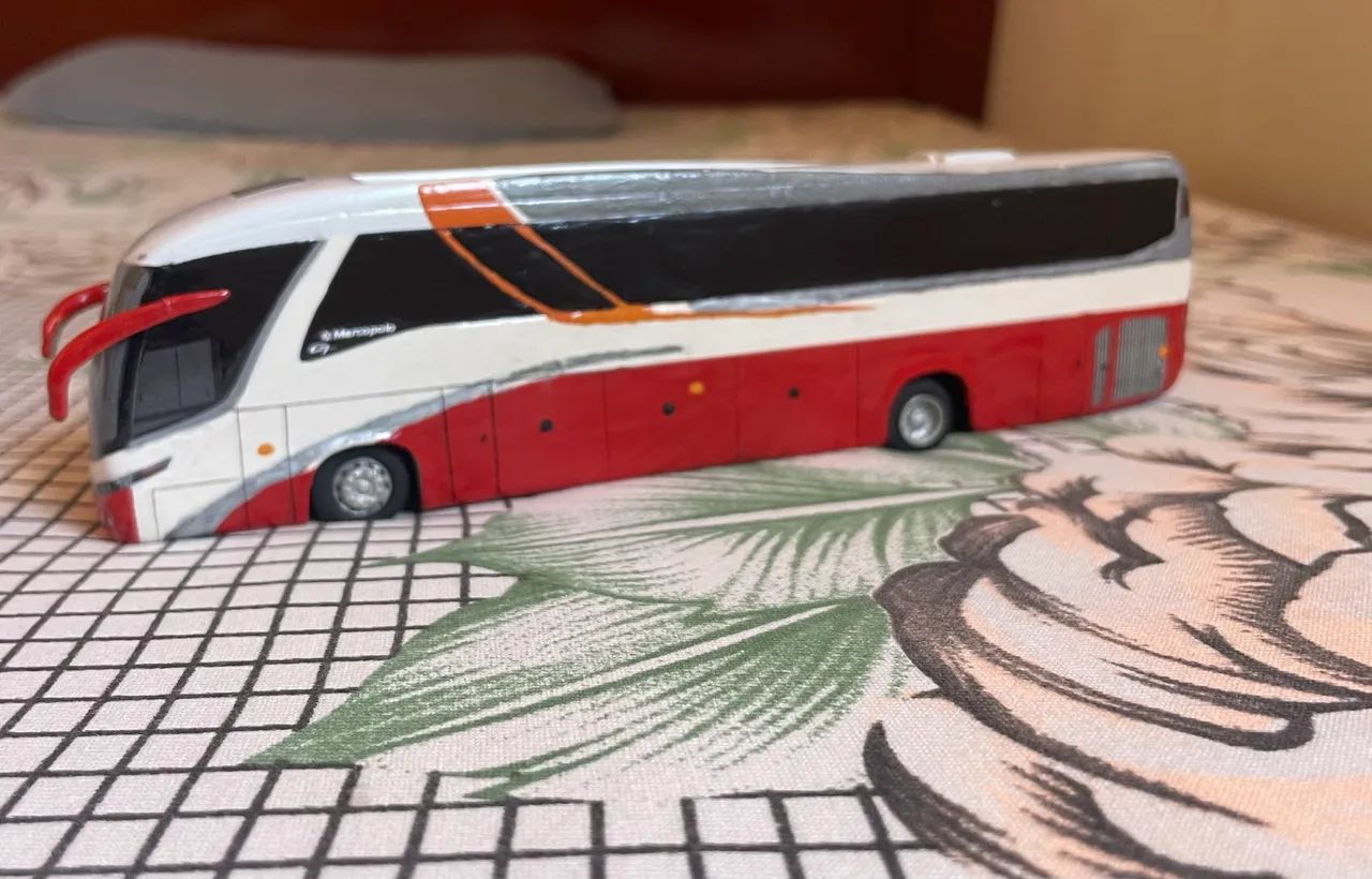 KIT MINIATURAS DE ÔNIBUS  - Foto 2