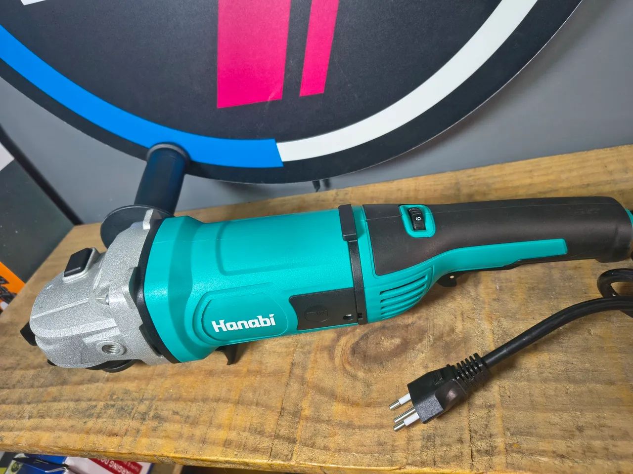 Esmelhiradeira lixadeira angular 7 polegadas Nova65580472358915121