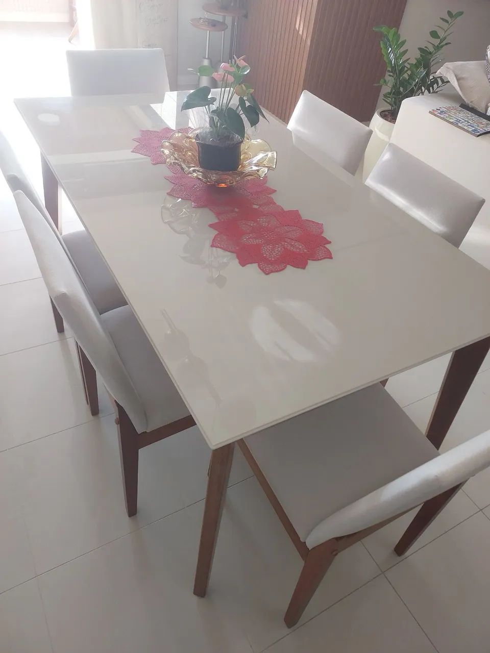 Mesa de Jantar com 6 Cadeiras - Tampo de Vidro Branco Off-White - Foto 5