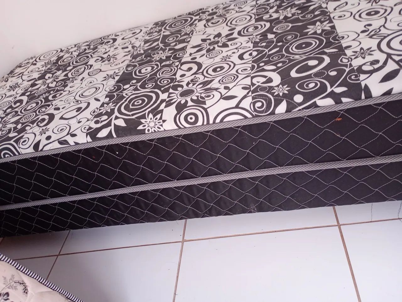 Vende- se cama box solteiro D27 - Foto 2