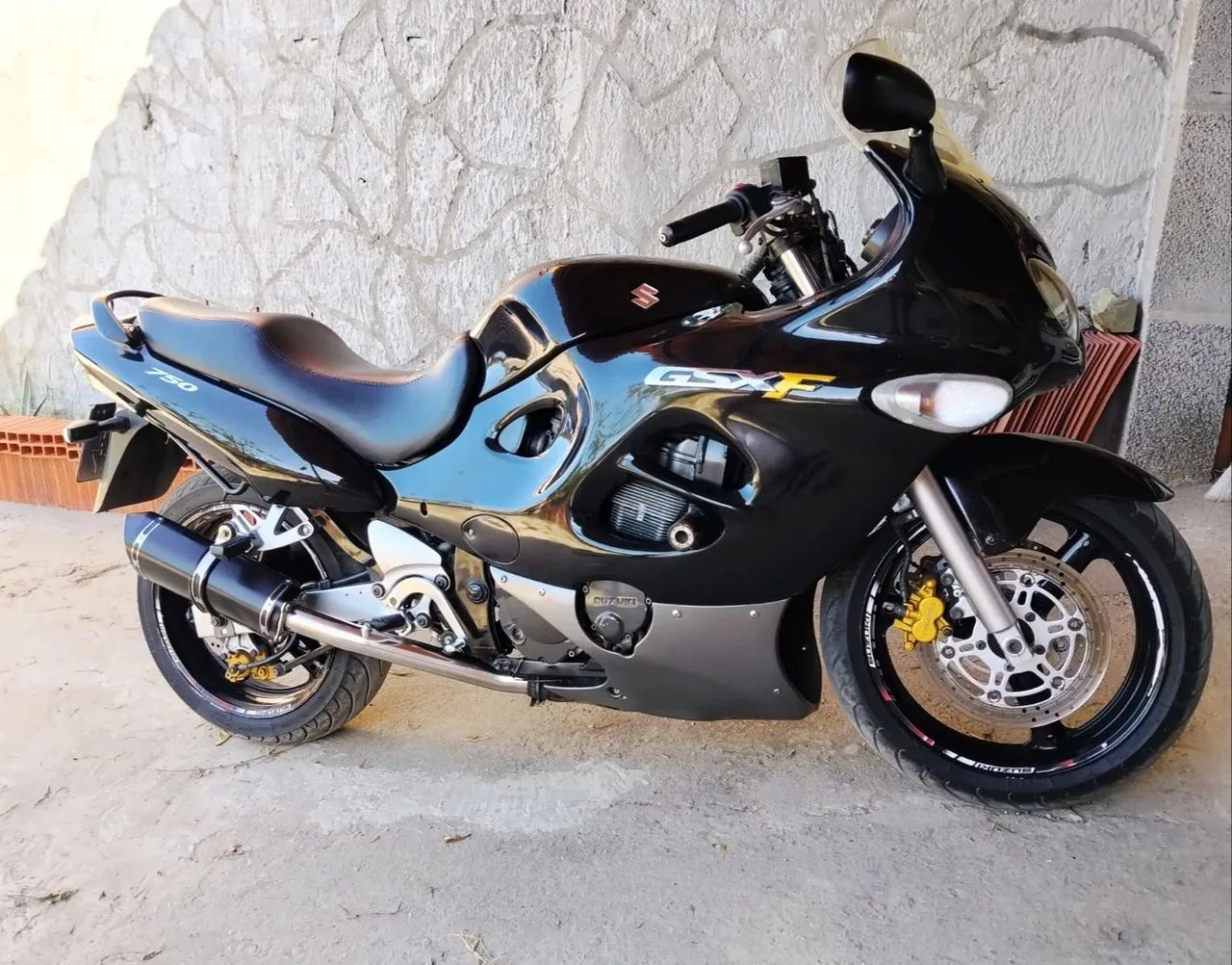 Suzuki 750 F 2008 - 1497780433 | OLX