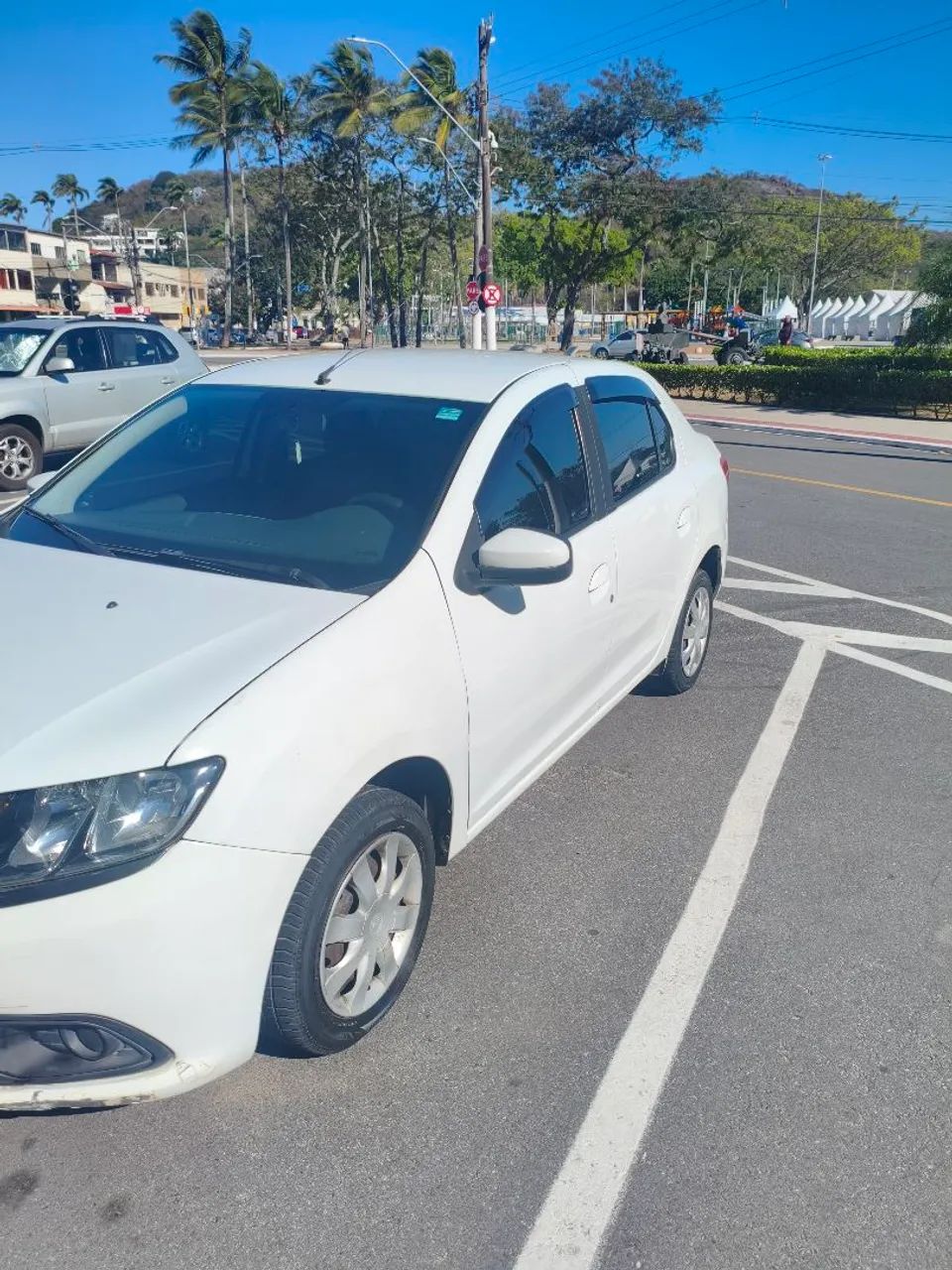 Renault Logan Expression Flex 1.6 16V 4P 2017 - Foto 3