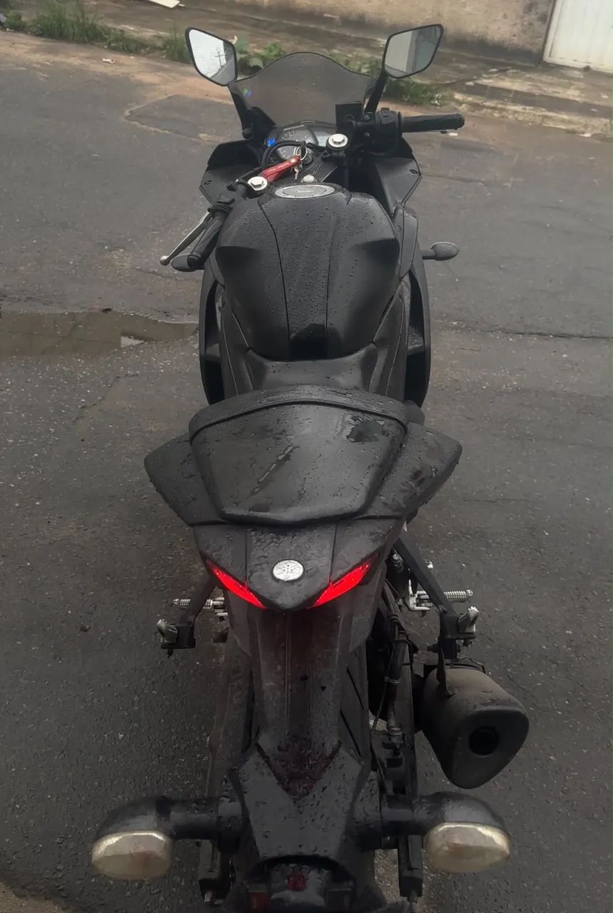 Yamaha R3 - Foto 4