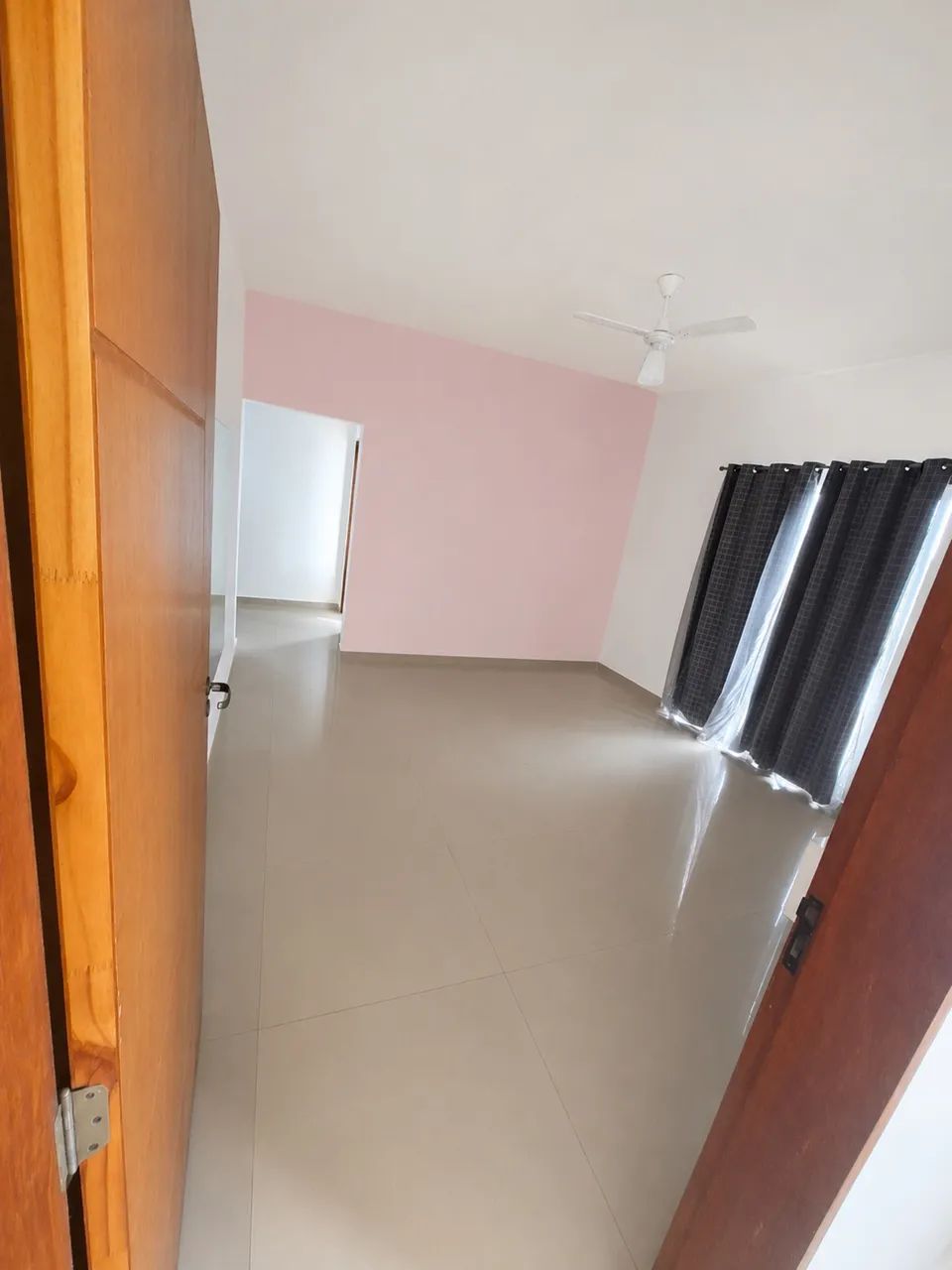 Aluga-se sobrado com ótima localização  - Foto 4