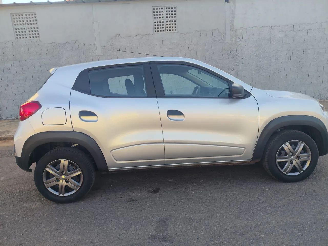 Renault Kwid Zen 1.0 Flex 12V 5P Mec. 2026 - Foto 2