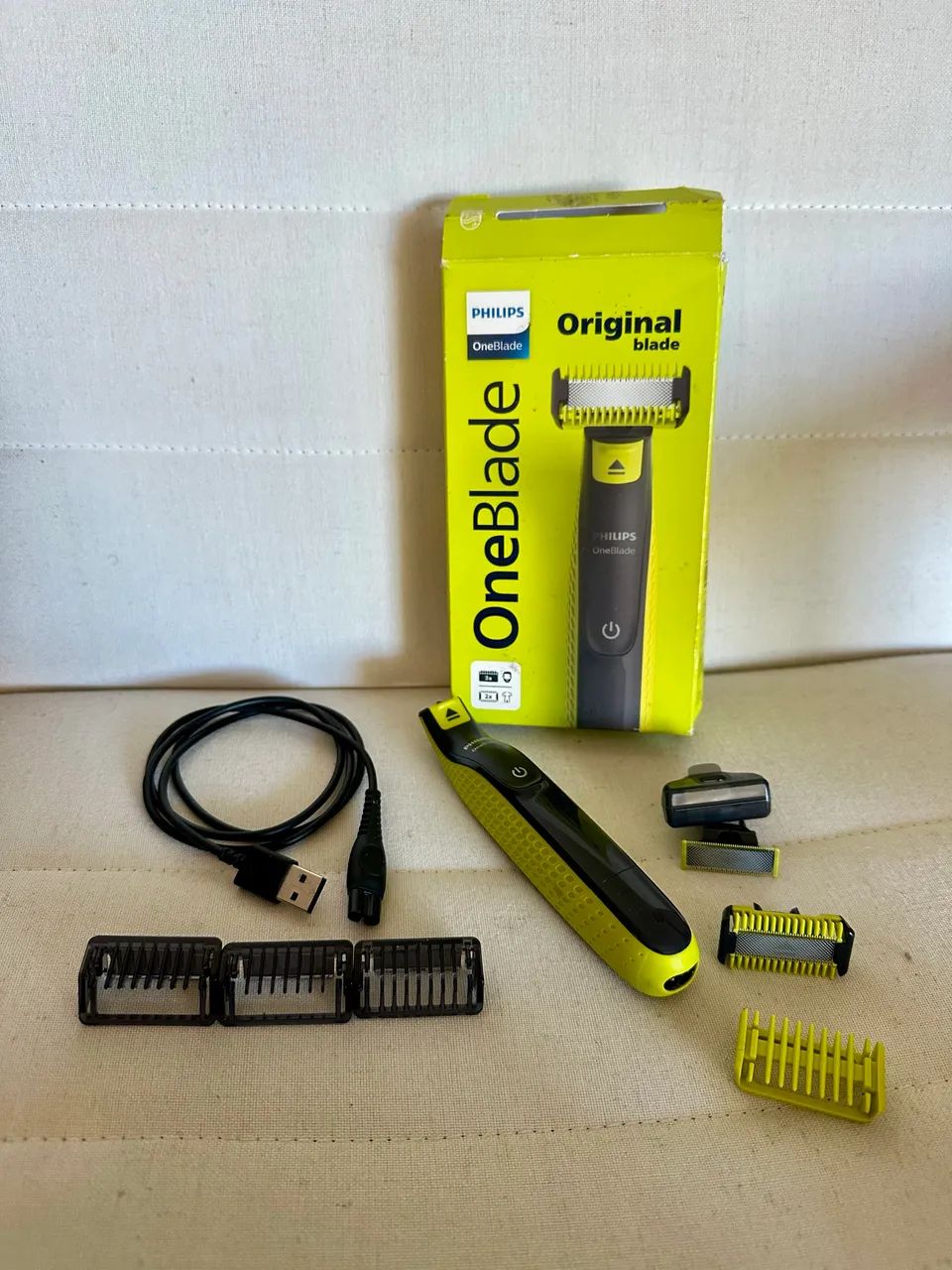 Philips OneBlade Barbeador e Aparador Elétrico para Rosto e Corpo - Foto 2