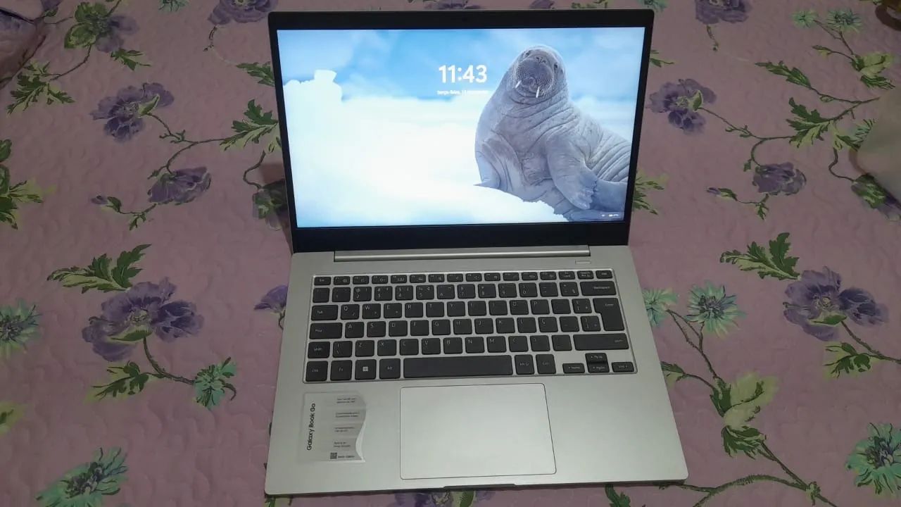 Vende-se notebook em estado de novo com nota fiscal.  - Foto 4