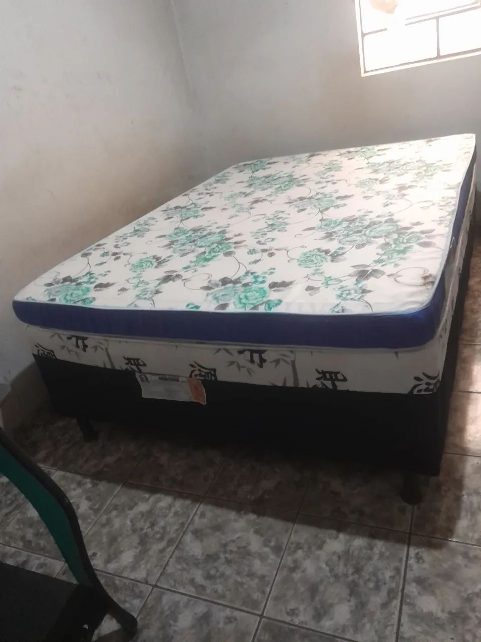 CAMA DE CASAL BOX COM COLCHÃO-ÓTIMO ESTADO DE CONSERVAÇÃO 