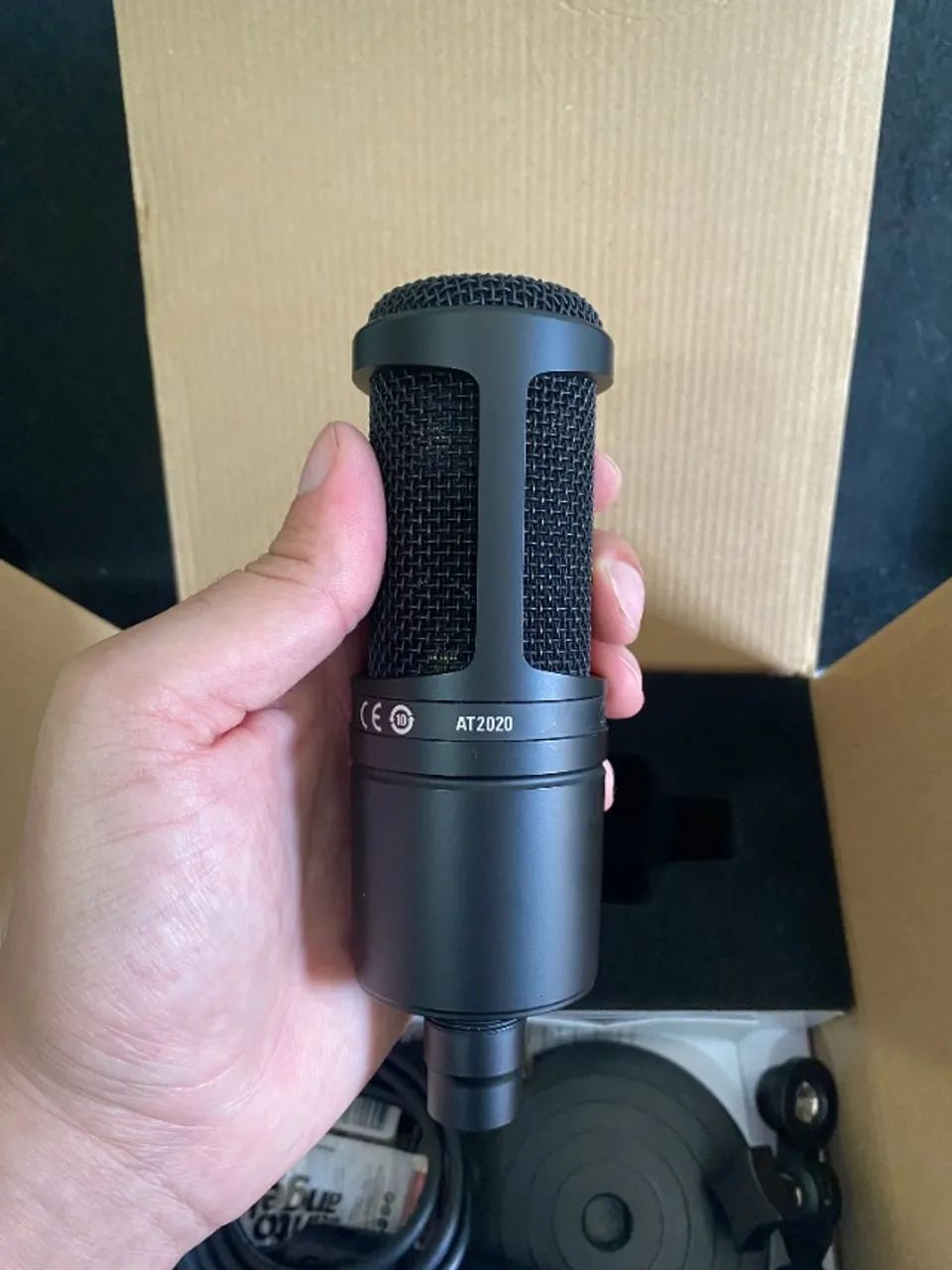 Microfone Condensador Audio-technica AT2020 + Caixa - Foto 2