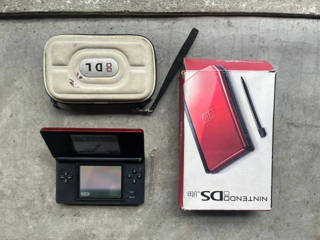 Console Nintendo DS lite - em ótimo estado com caixa