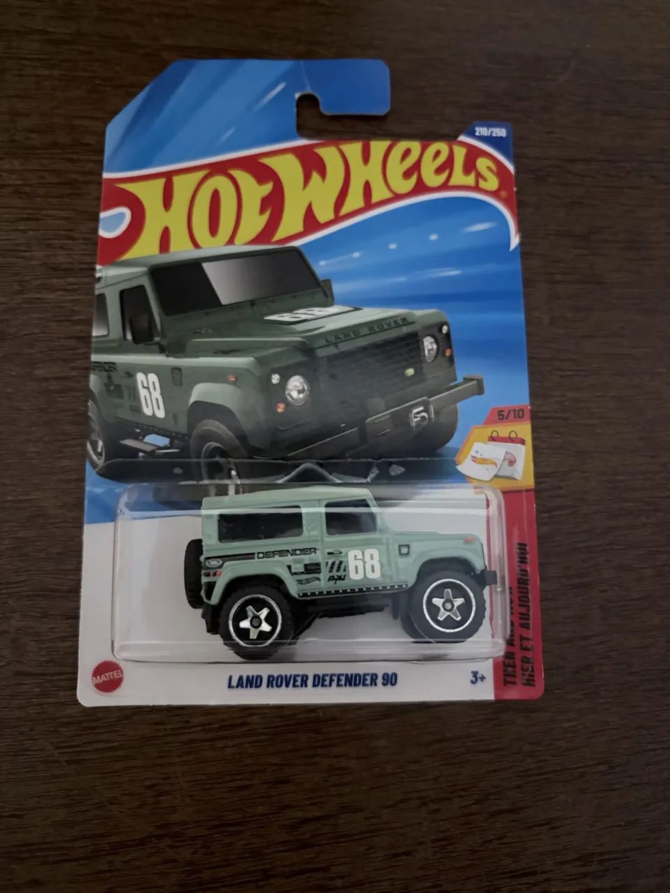 Hot wheels LAND ROVER DEFENDER 90