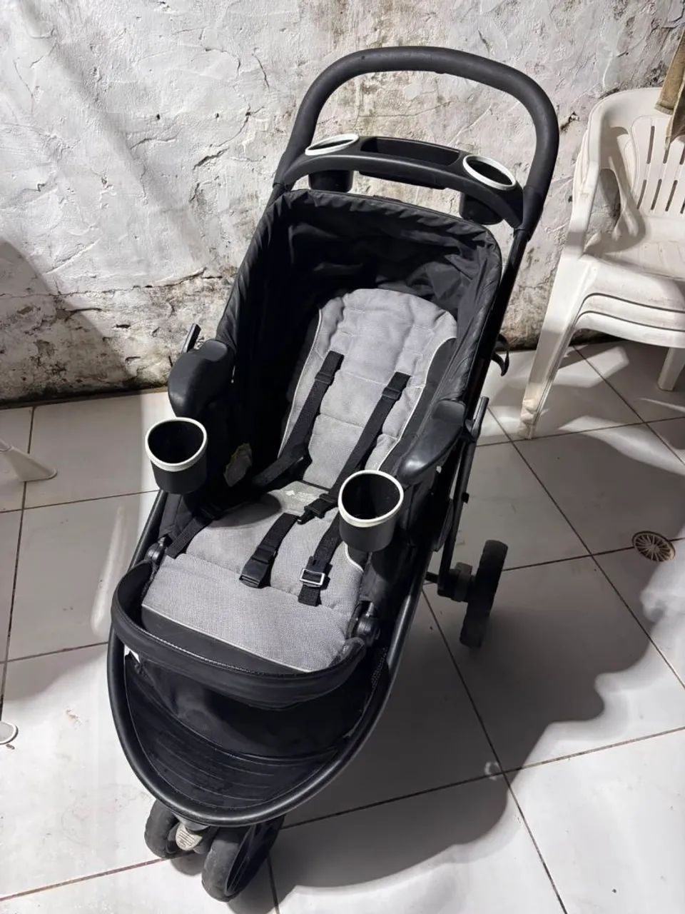 Vendo carrinho de bb 300 - Foto 4