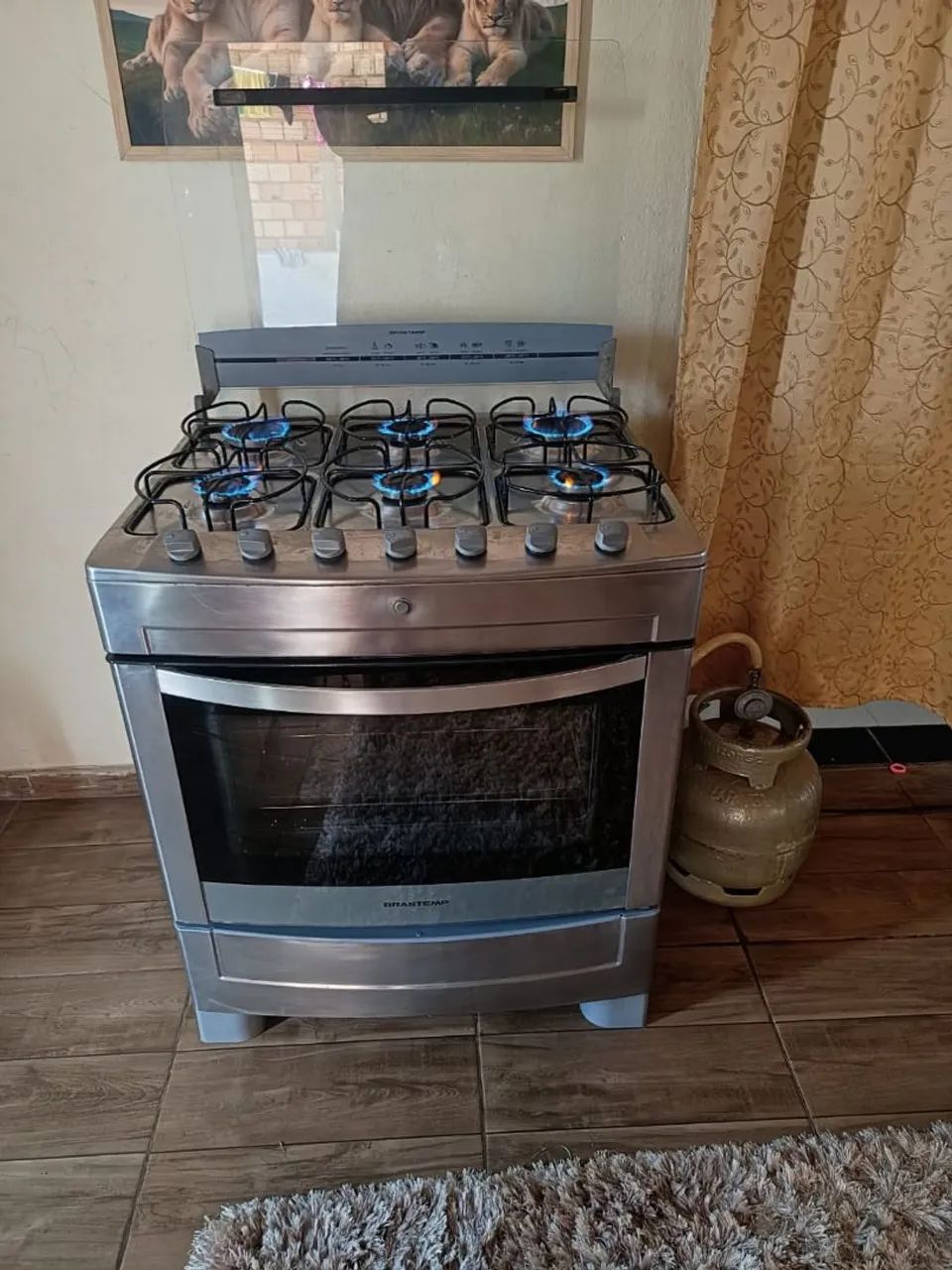 Vendo fogão Brastemp de 6 bocas, elétrico, funcionando perfeitamente  - Foto 3