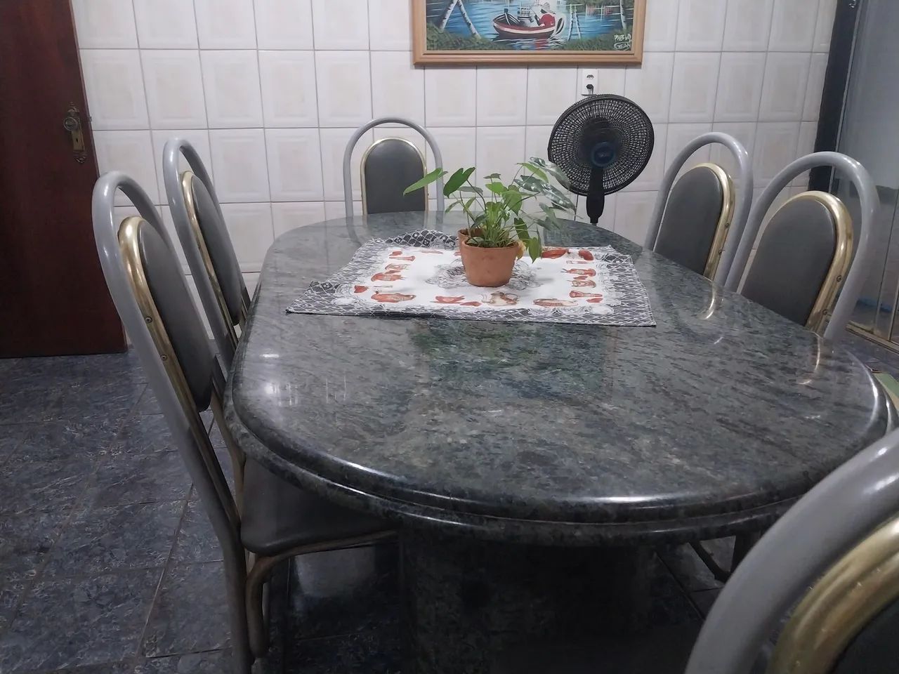 Mesa de granito com 6 cadeiras - Foto 2