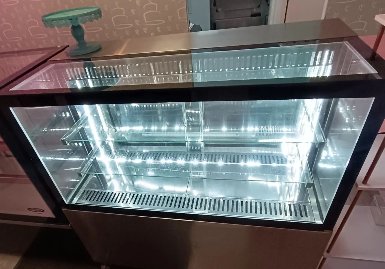 Vitrine Expositora Refrigerada