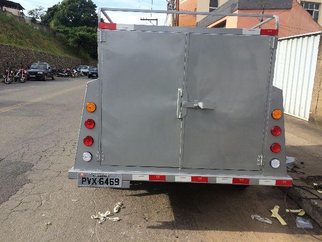 Carretinha baú para 1680 litros - Foto 6