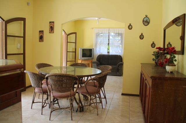 Aluguel Temporada casa Itapoá SC* p/ 30 pessoas. piscina 9 quartos, 6 banheiros, cozinhas - Foto 8