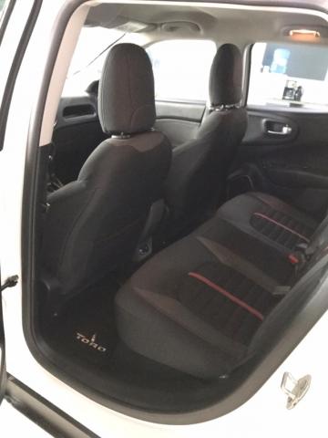 Fiat Toro 1.8 FREEDON FLEX AUT 4P - Foto 10