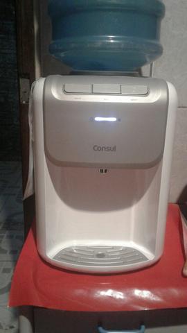 Bebedouro de Mesa novo