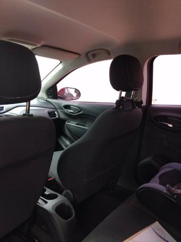Prisma sedan 1.4, ano 2016/2017 - Foto 3