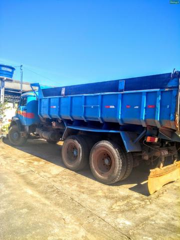 Mercedes 2213 caçamba - Foto 5