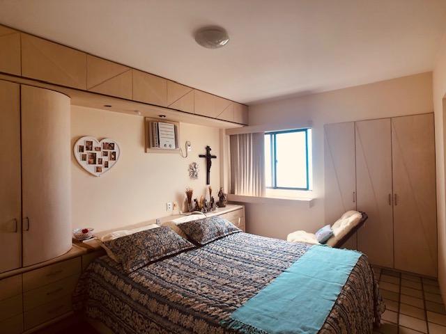 Apartamento Beira-mar 4 quartos, 2 suítes e 3 vagas, super conservado - Foto 6