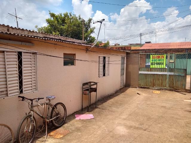 Casa Escriturada na QR 619 c/3 Qts + Barraco - Foto 2
