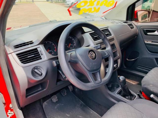 VOLKSWAGEN FOX COMFORTLINE 1.0 MI TOTAL FLEX 4P. MEC. - Foto 8