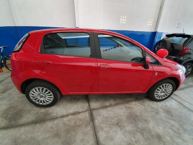 Fiat Punto Attractive 1.4 2013 - Foto 3