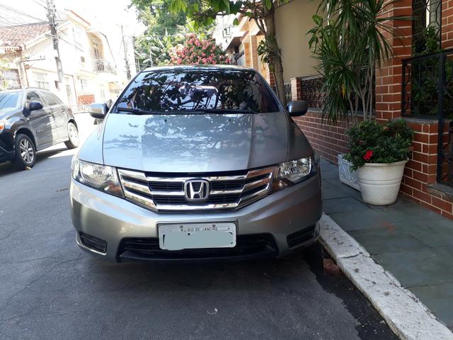 Honda city 12/13 cinza metálico