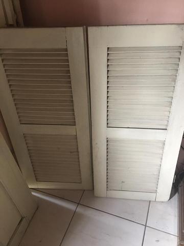 Vendo janela de madeira - Foto 2