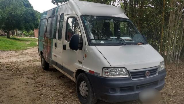 Fiat Ducato 16 lugares - Foto 3
