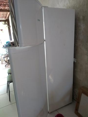 Vendo geladeira - Foto 2