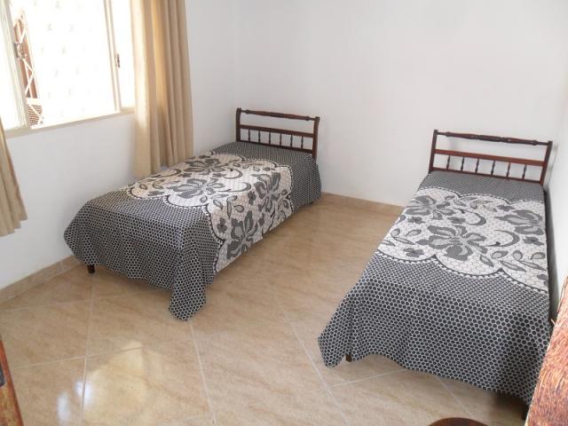 Três casas no mesmo lote - Foto 8