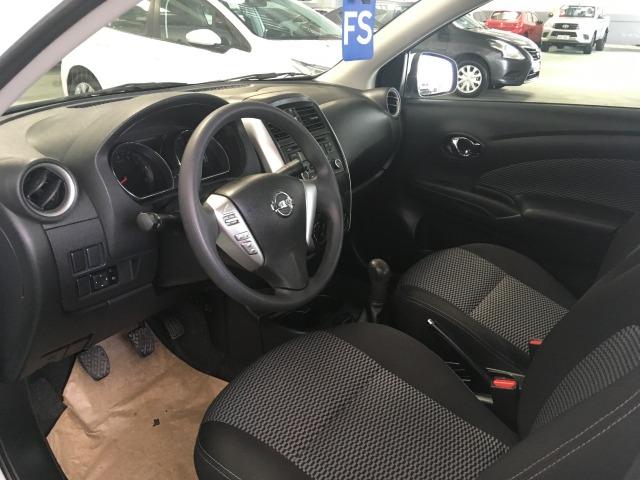 Nissan Versa - Foto 8