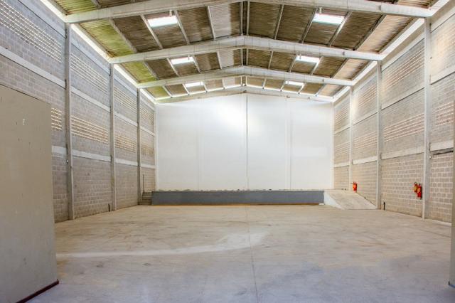 Galpão p/alugar.Prox a av principal Parque das Árvores, e muitos imóveis residenciais - Foto 5