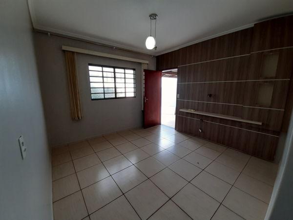 Casa com 3 quartos - Bairro Jardim dos Ipês em Anápolis - Foto 11