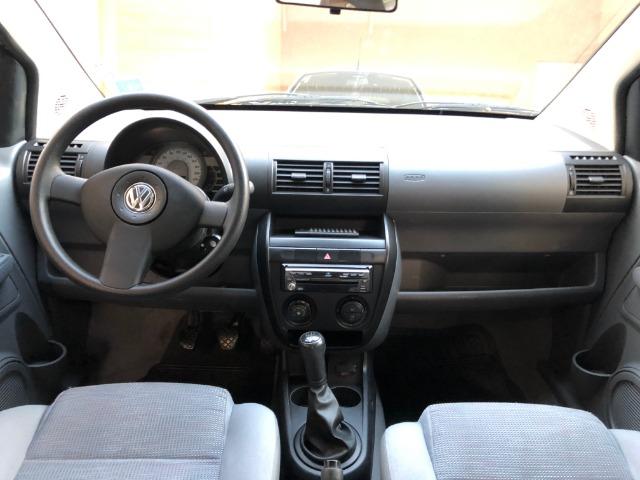 VW Fox 1.6Mi 2009 Completo Ar Dir. Virdro Trava Alarme - Foto 7