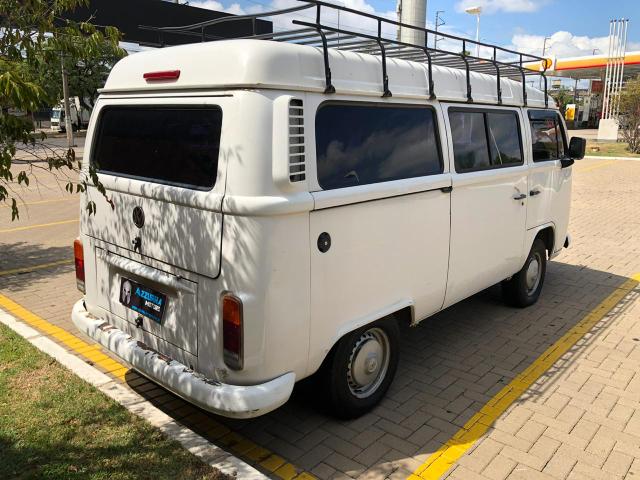 Kombi 1.4 motor fox , envidraçada 2011 - 9 passageiros - Foto 4