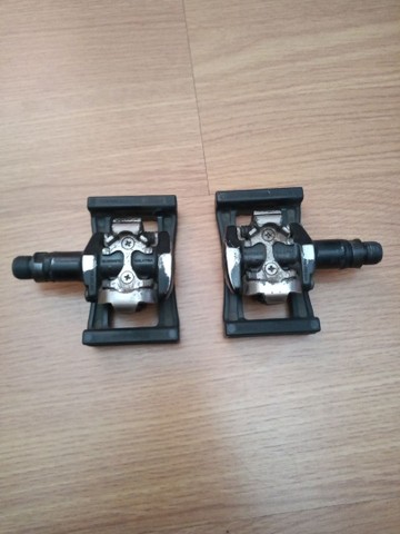 Pedal clip Shimano com a plataforma