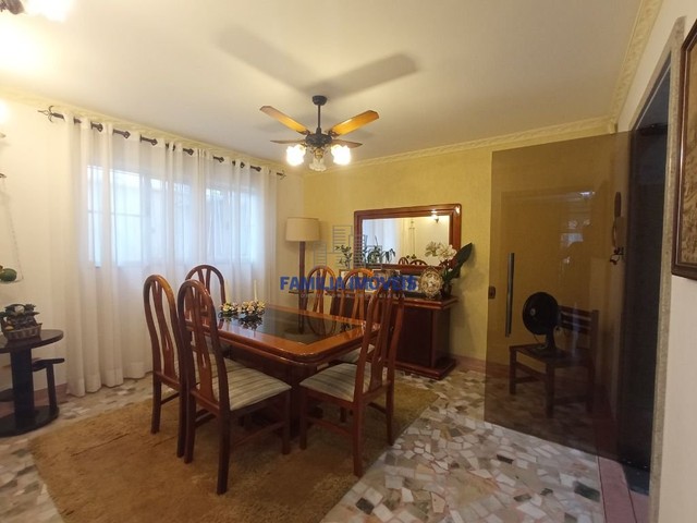 Comprar Casa 4 Dormitórios na Ponta da Praia em Santos