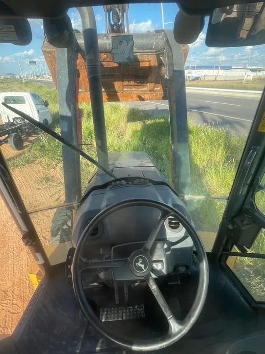 Retroescavadeira John Deere 310K - Foto 2