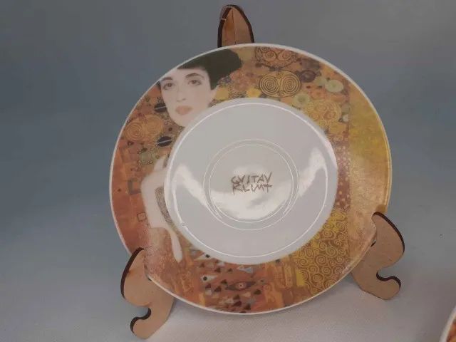 Pires em porcelana Adele Bloch - Bauer I