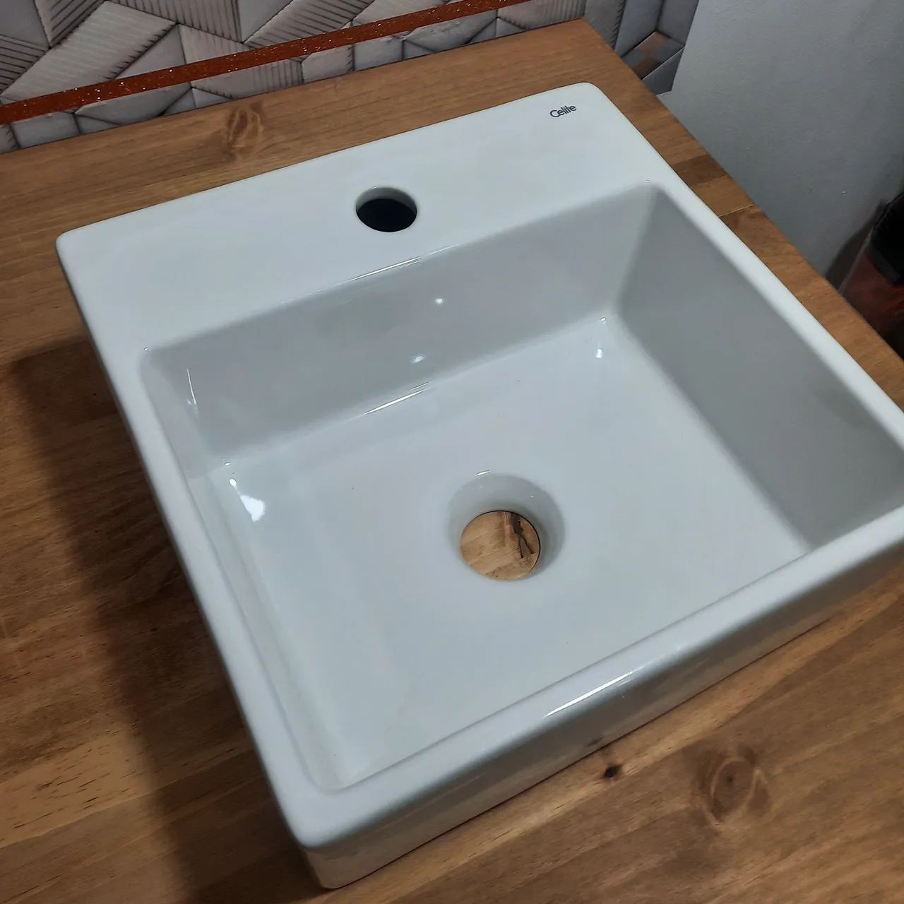 Cuba para banheiro em cerâmica branca - Foto 3