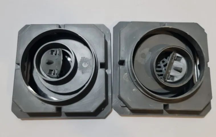 2 Ralos Ocultos 10x10 Fechamento Automático Piso / Porcelanato - Foto 3