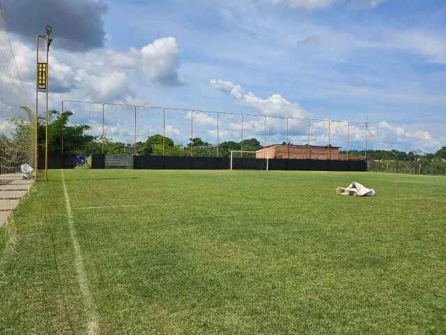 Excelente Terreno de 2.852m² com Campo de Futebol e espaço para eventos (somente VENDA)
