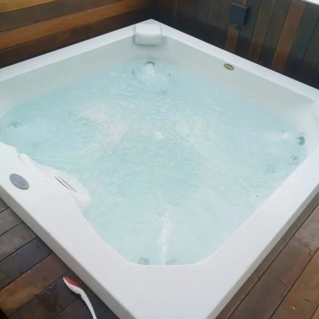 Banheira de hidromassagem 