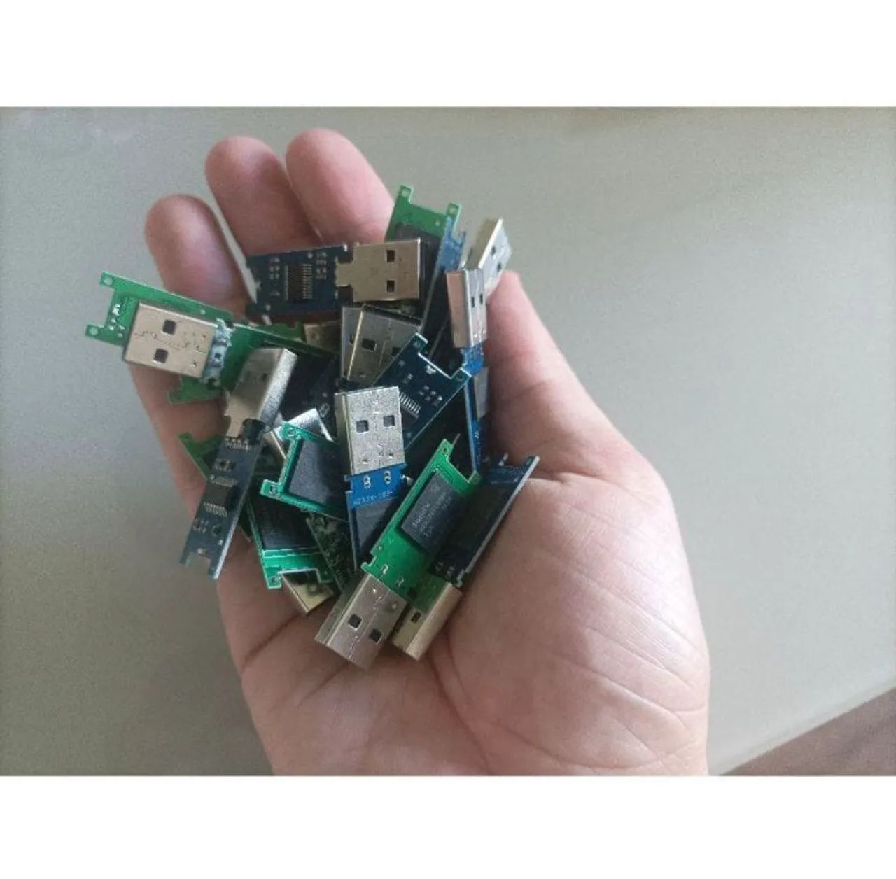 Kit 10 Pen Drive 04GB