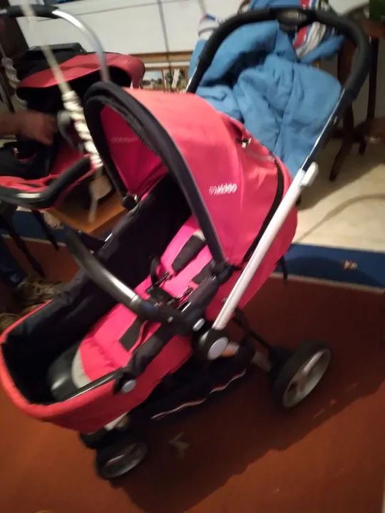 Carrinho de Bebê  com bebê conforto e base - Foto 2